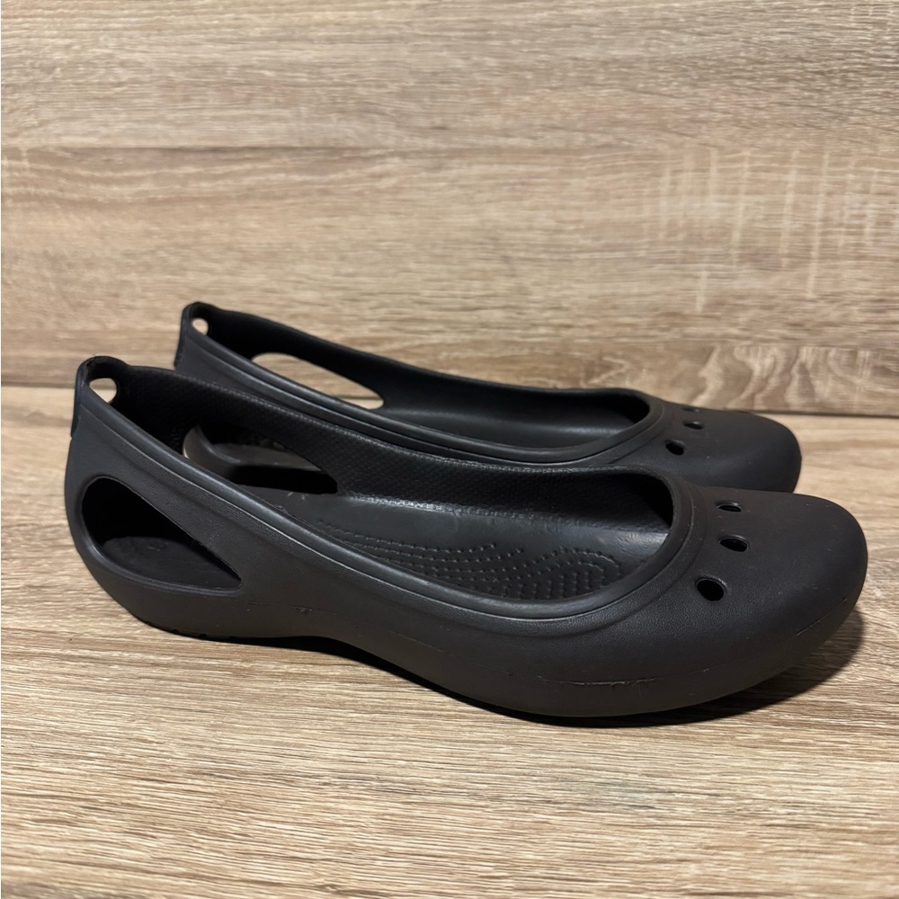 Crocs Women's size 8 Kadee slip on ballet flats slip on shoes brown closed toe - Picture 2 of 9